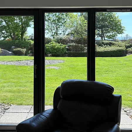 Seaside Garden Sanctuary Apartment